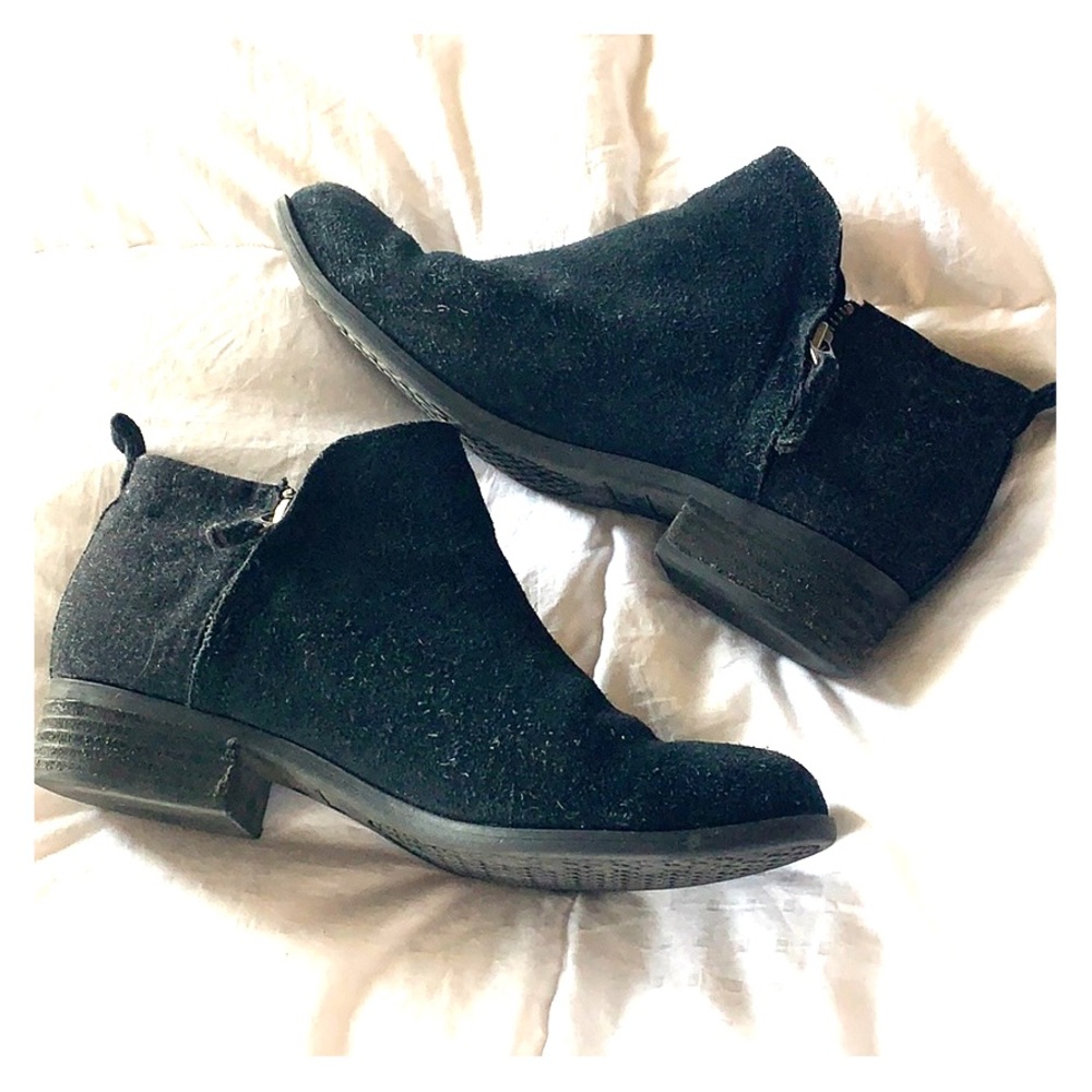 Toms Suede Booties